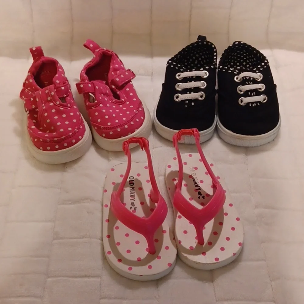 Old Navy Granamials Faded Glory size 4 shoes